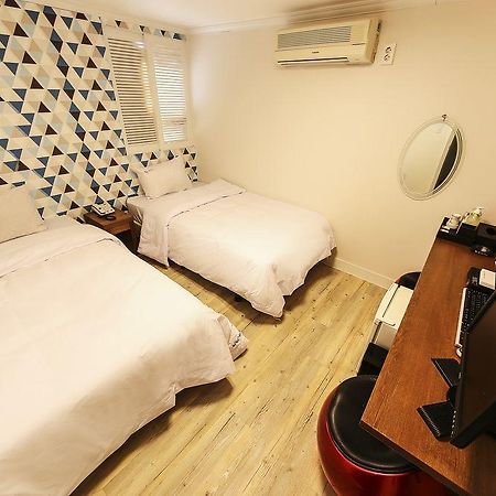 In Seoul Sinchon Goguma Hotel Luaran gambar