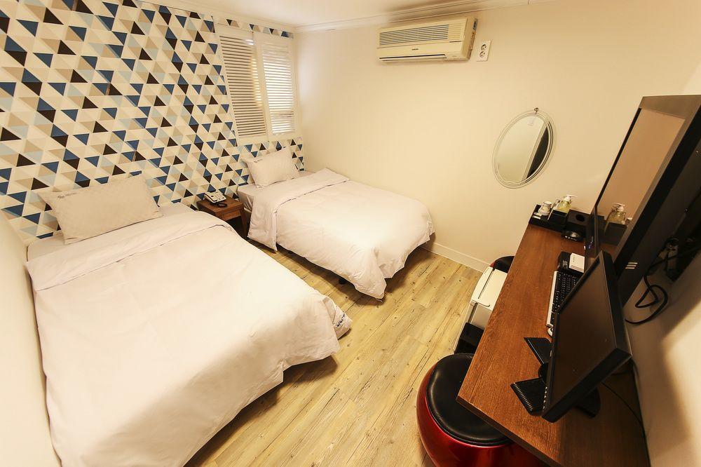 In Seoul Sinchon Goguma Hotel Luaran gambar