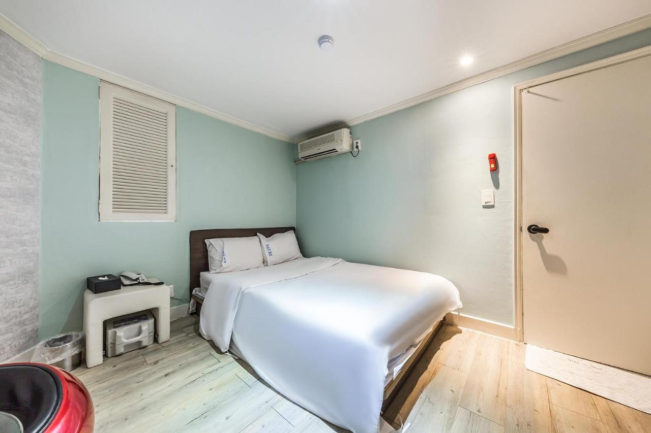 In Seoul Sinchon Goguma Hotel Luaran gambar