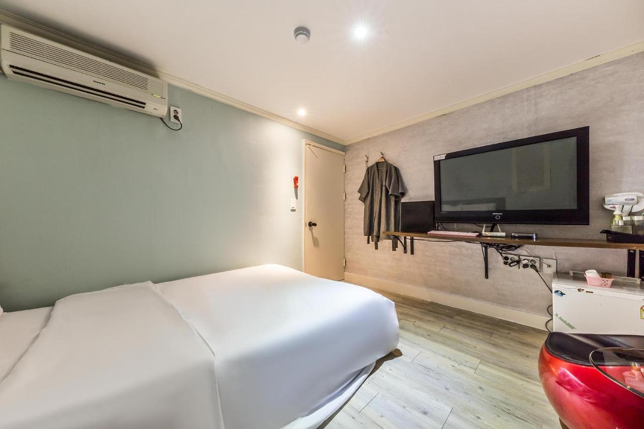 In Seoul Sinchon Goguma Hotel Luaran gambar